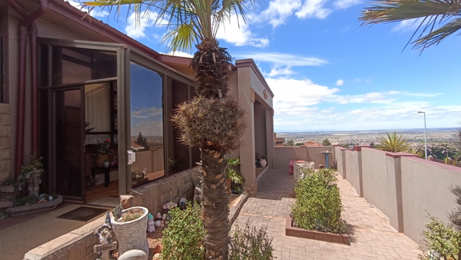 4 Bedroom Property for Sale in Vredenburg Western Cape